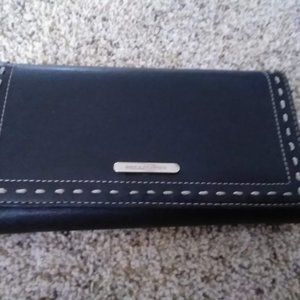Nine & Company Wallet